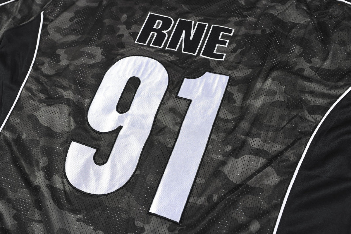 Jersey-Top mit V-Ausschnitt und auffälligem Camo-Print