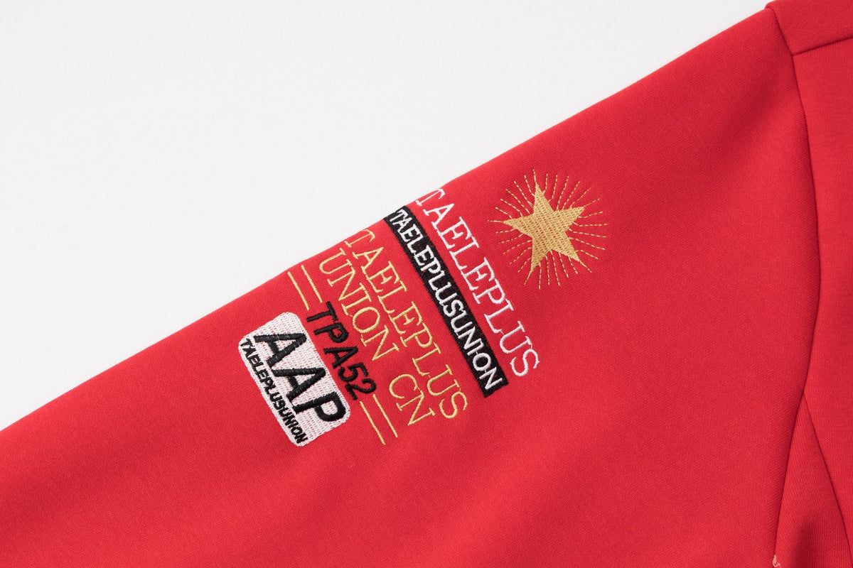 DAXUEN solid red full-zip embroidered crest hoodie