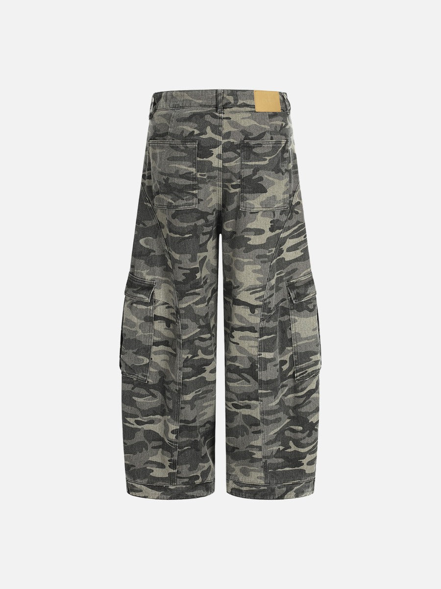 Camouflage Wide-Leg Cargo Jeans