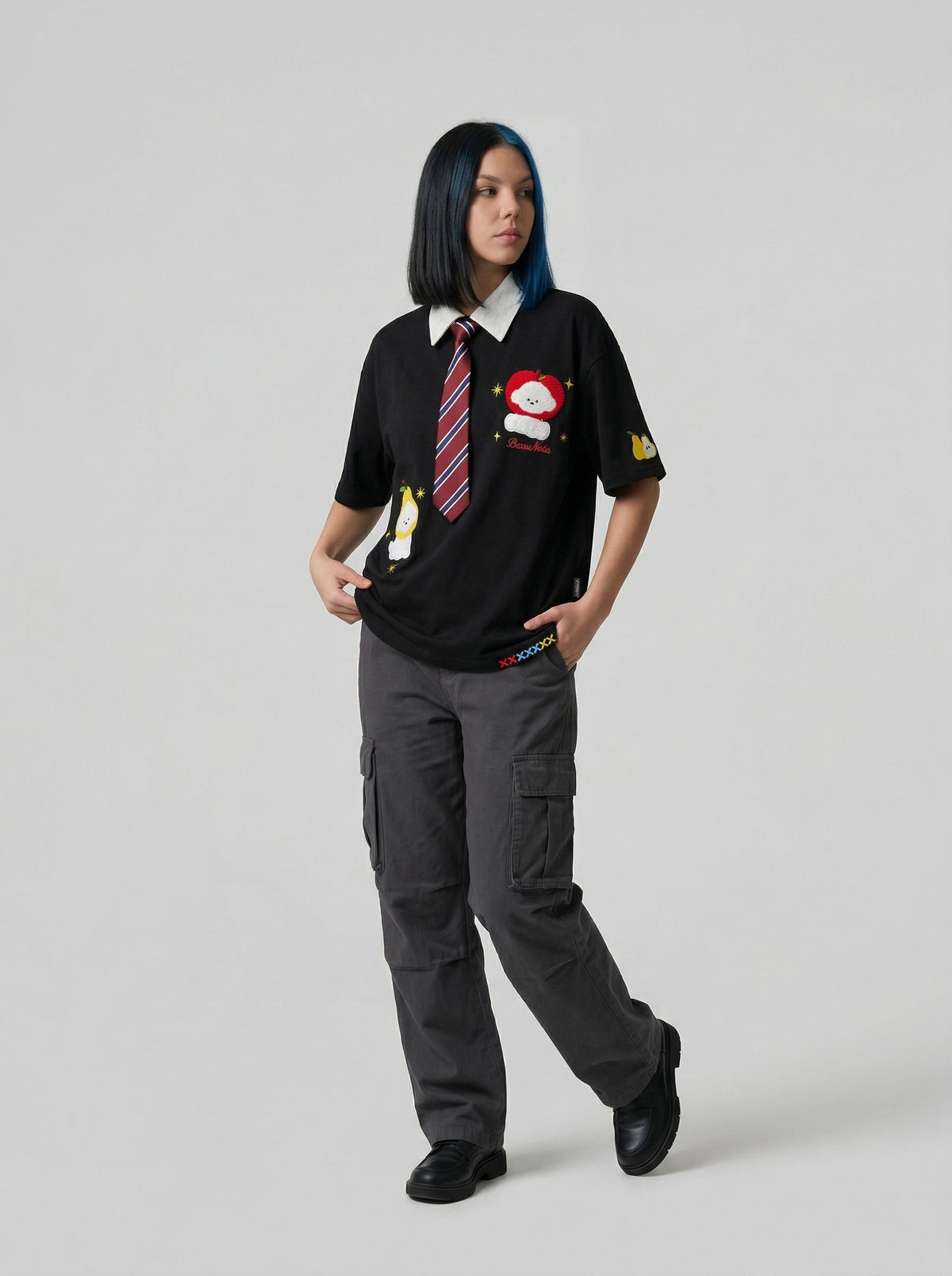 Poloshirt mit Cartoon-Stickerei – lockere Passform