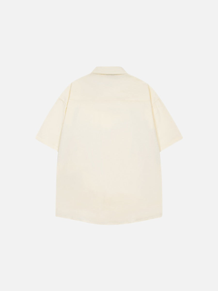 Oversize-Button-up-Hemd im Cartoon-Vibe
