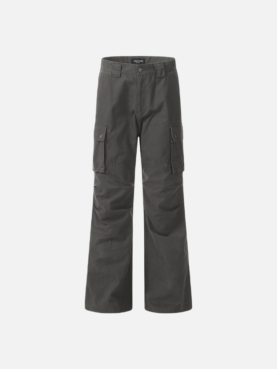 Anthrazitgraue Cargohose mit mehreren Taschen