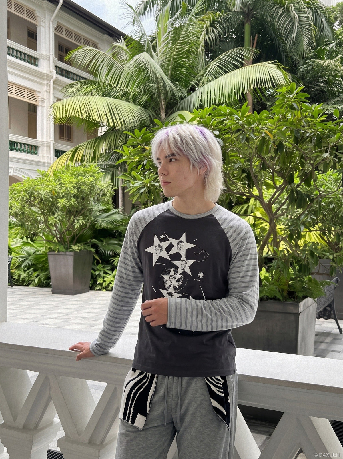 Constellation Graphic Long-Sleeved T-Shirt