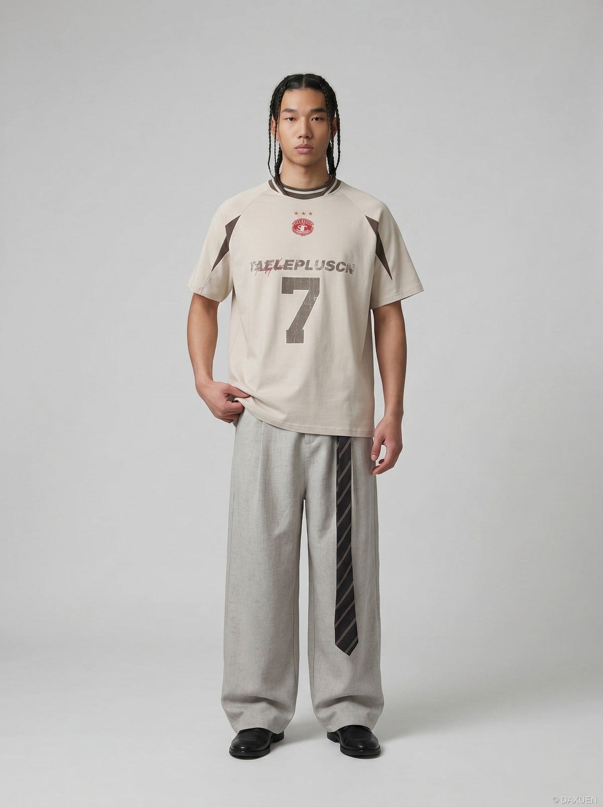 Contrasting Panel Short-Sleeve T-Shirt