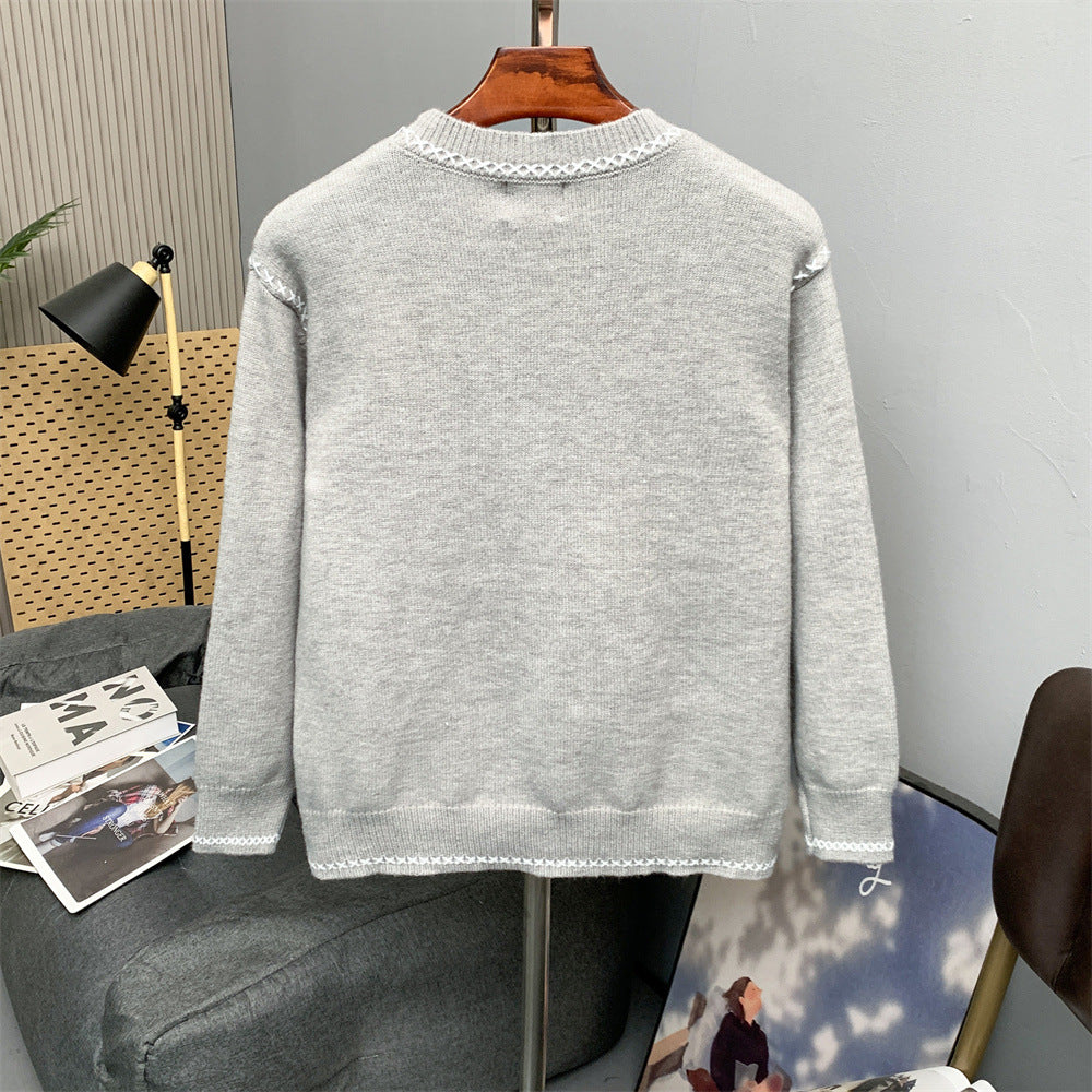 Contrasting White Embroidery Knit Sweater