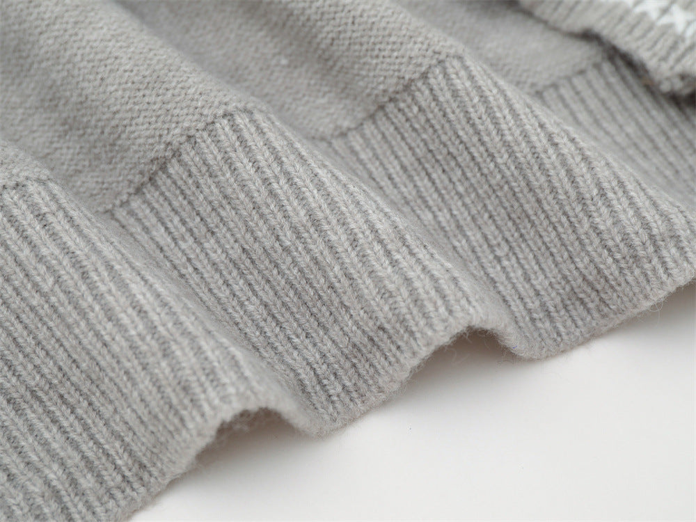 Contrasting White Embroidery Knit Sweater