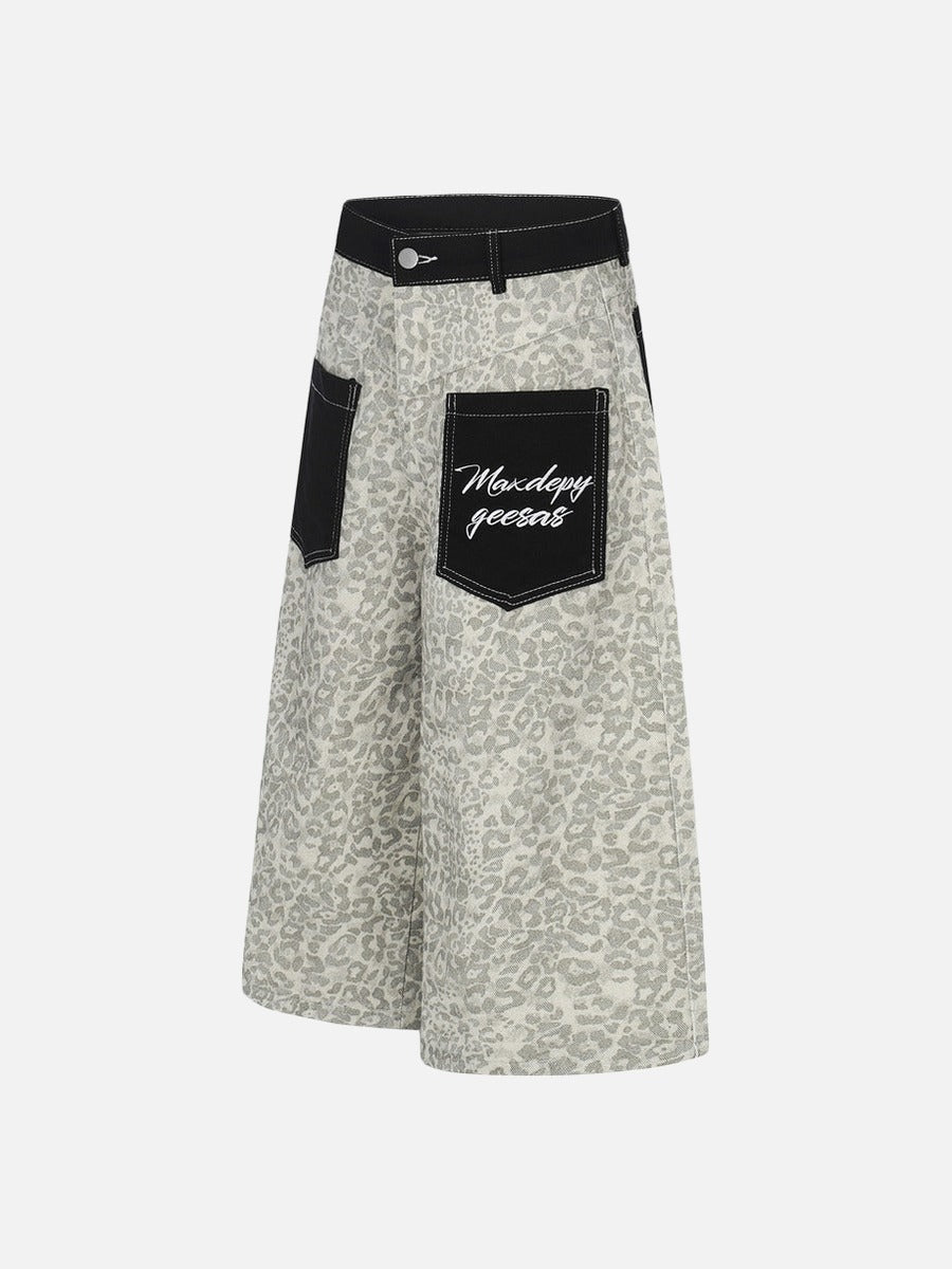 Kurze Hose mit weitem Bein und Leopardenmuster