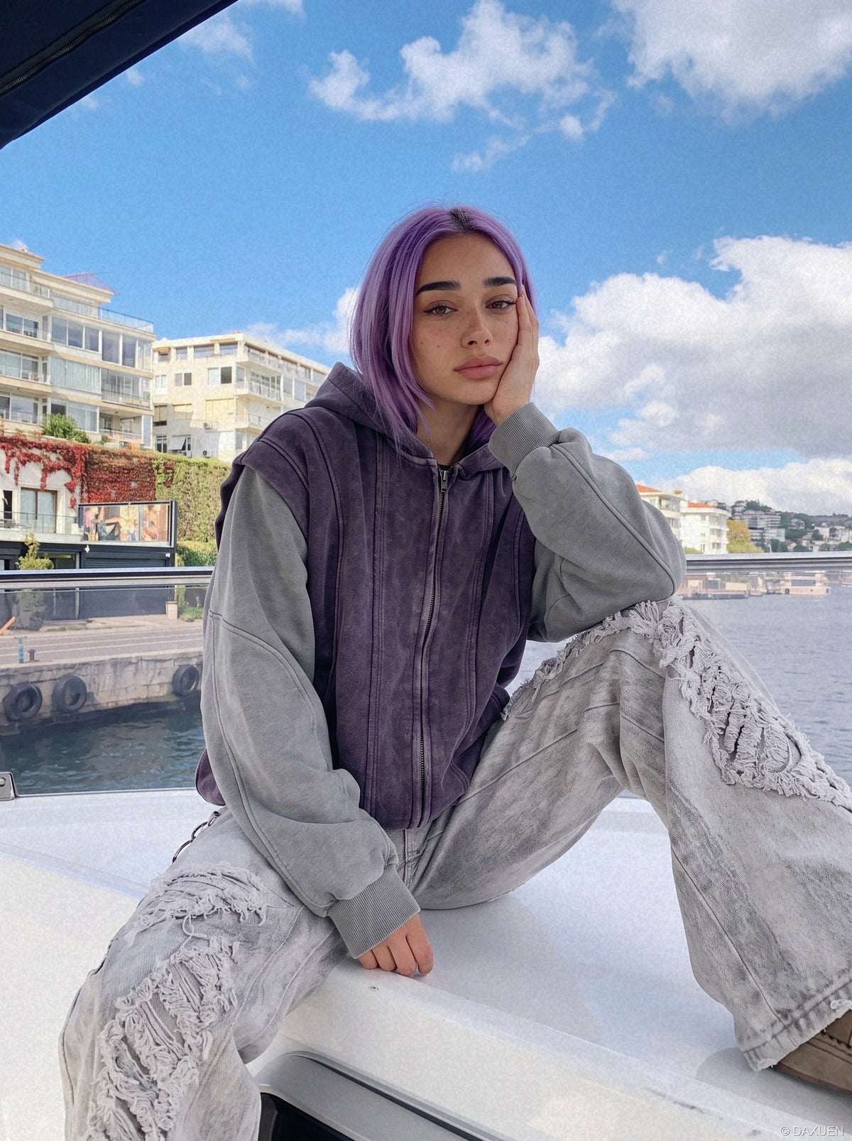 DAXUEN faded dark purple zip-up hoodie with ribbed panels — model photo