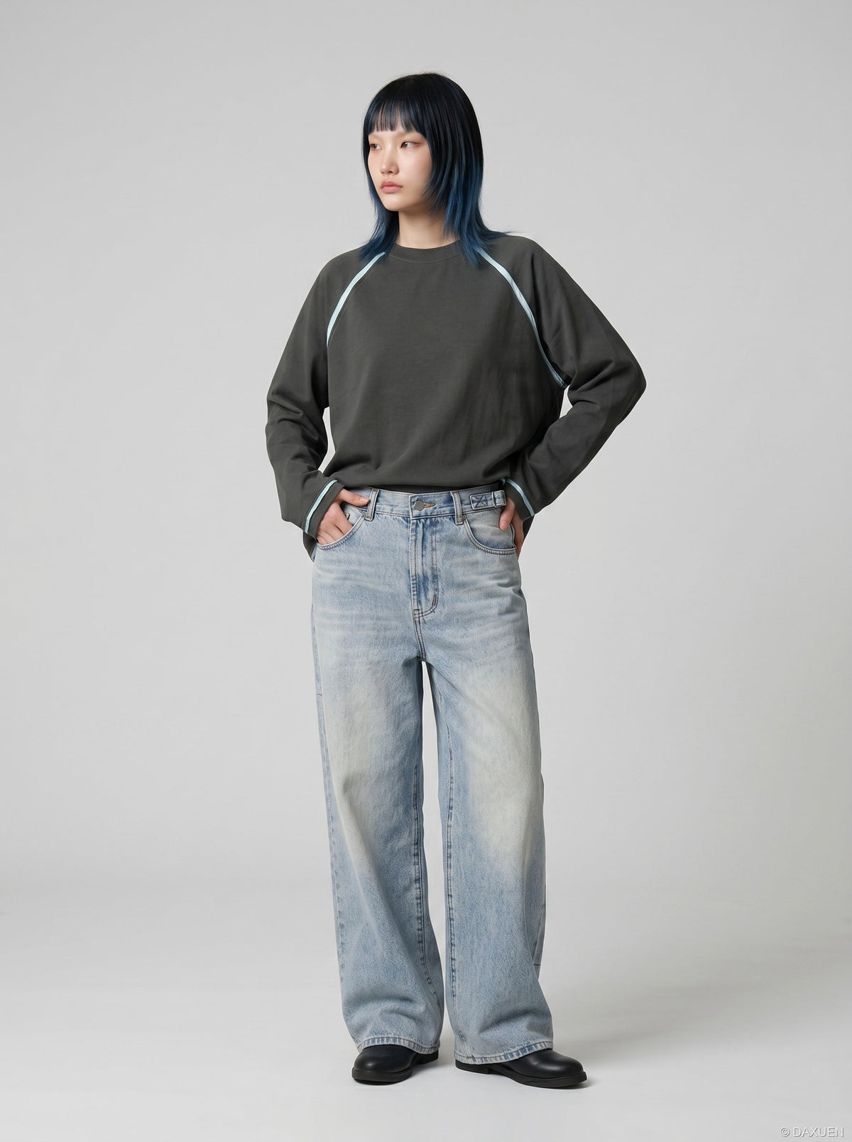 Distressed Gradient Wide-Leg Denim Jeans