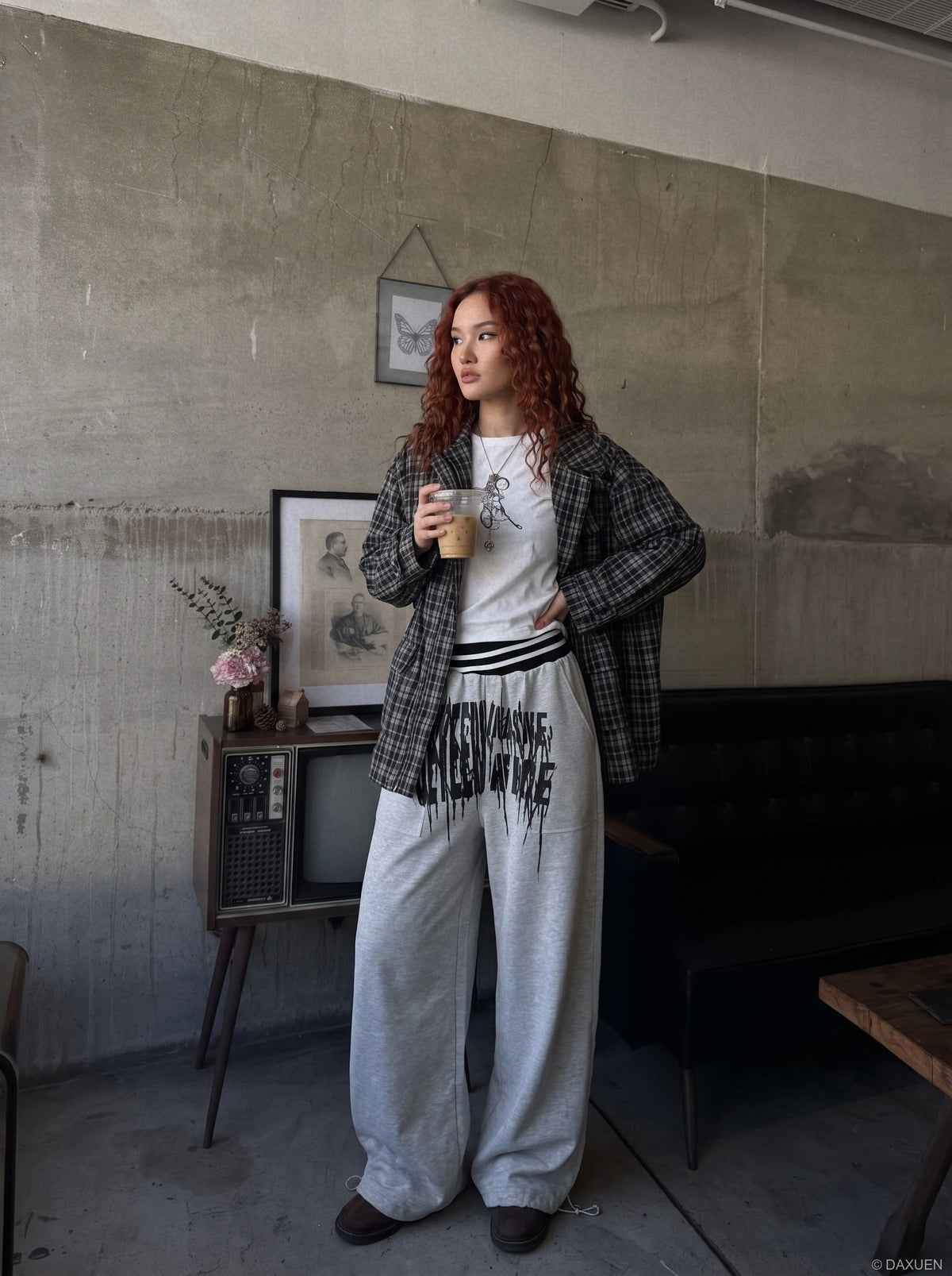 DAXUEN light grey oversized distressed vertical graphic sweatpants — model photo