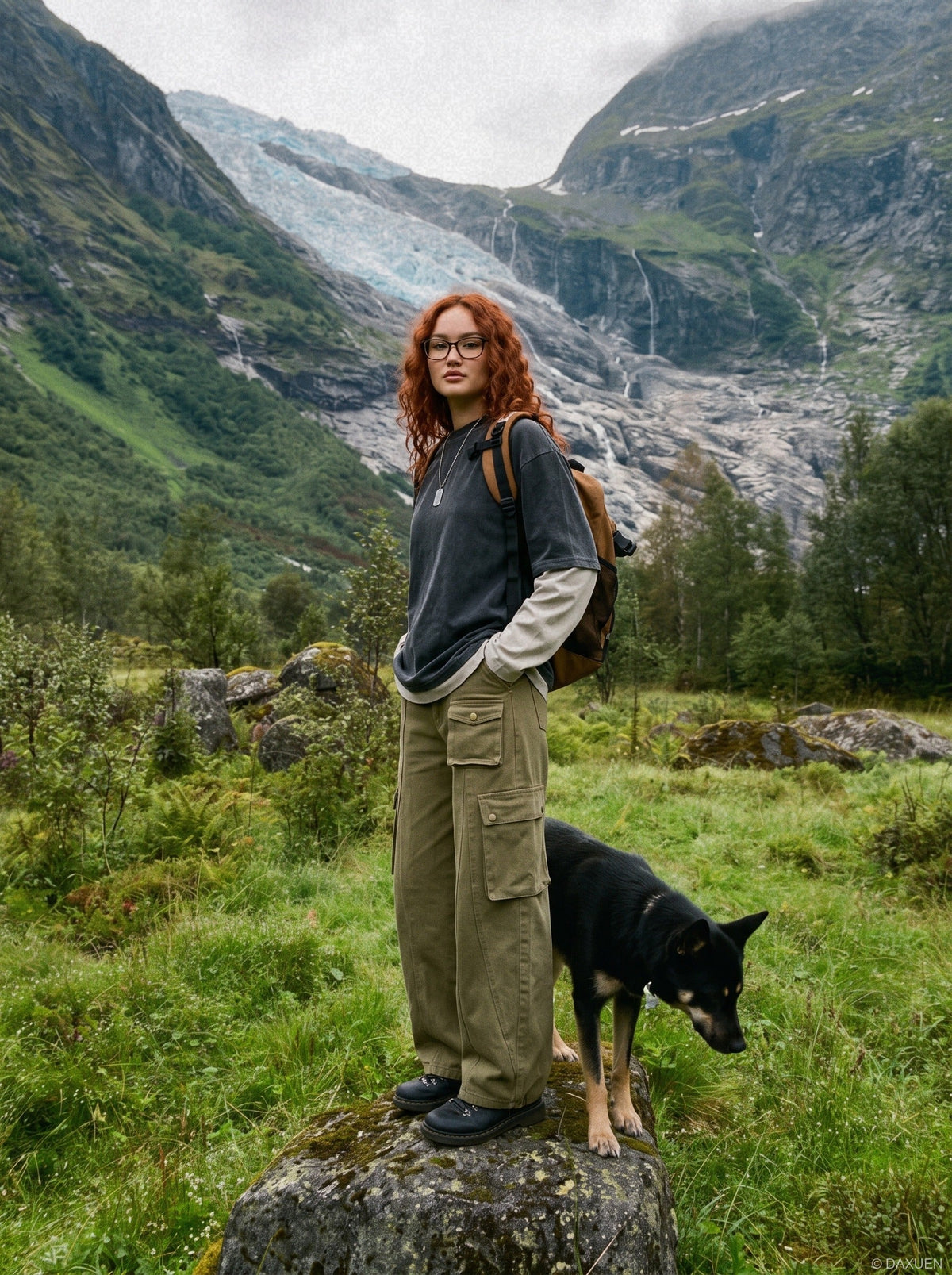 Dual-Color Wide-Leg Cargo Pants