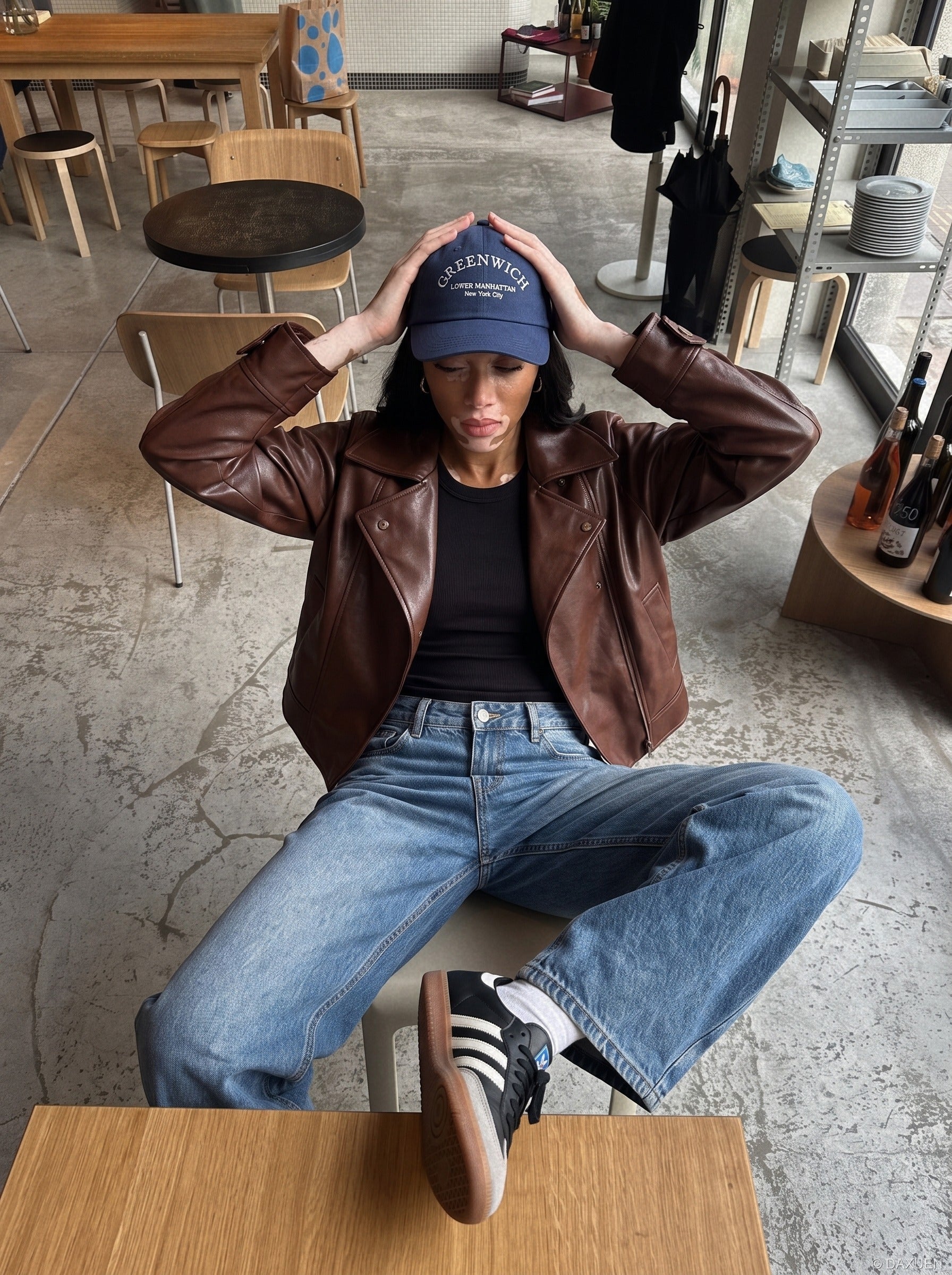 Faded Balloon-Leg Baggy Jeans