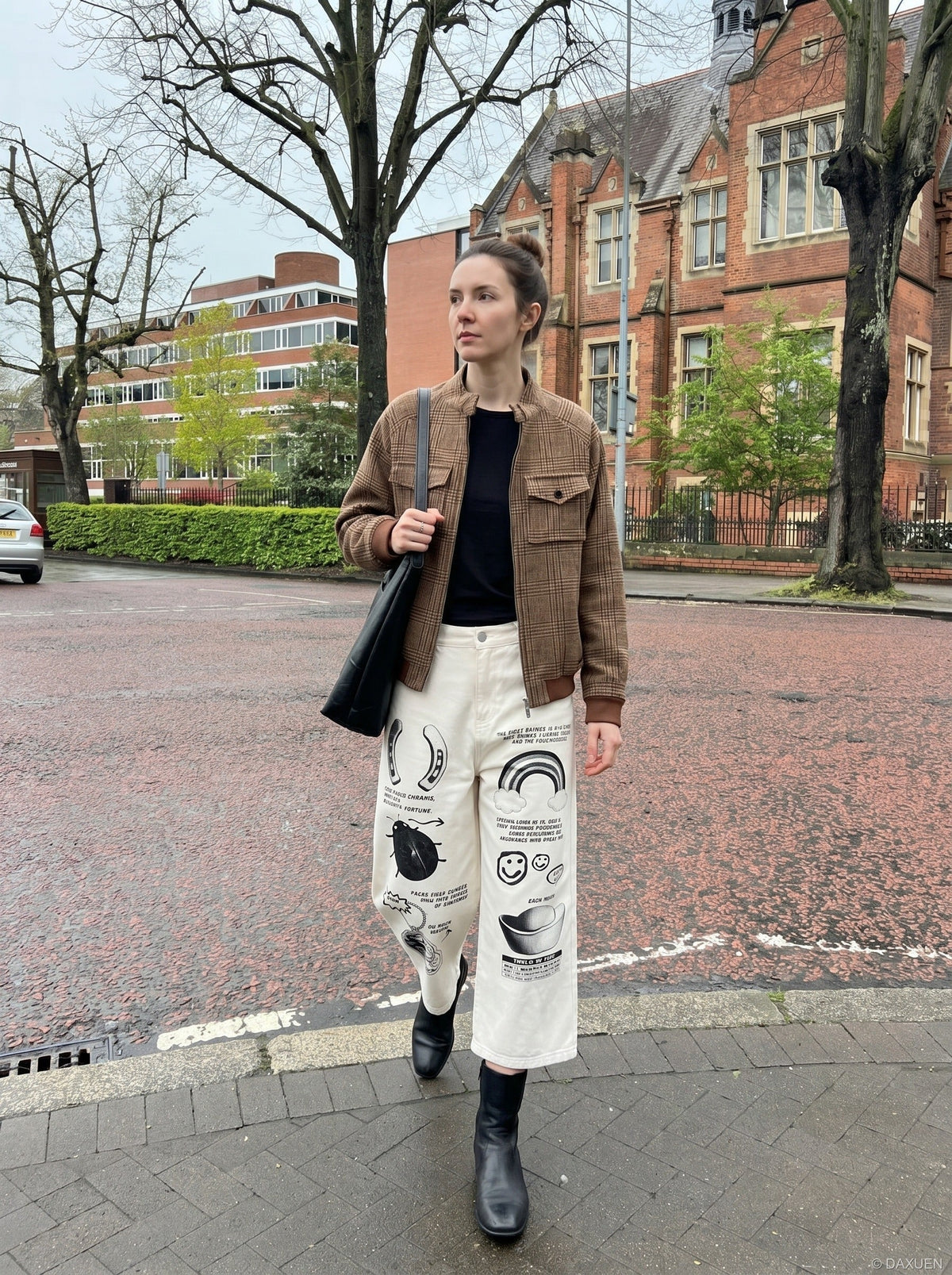 Grafische Cropped-Hose mit weitem Bein