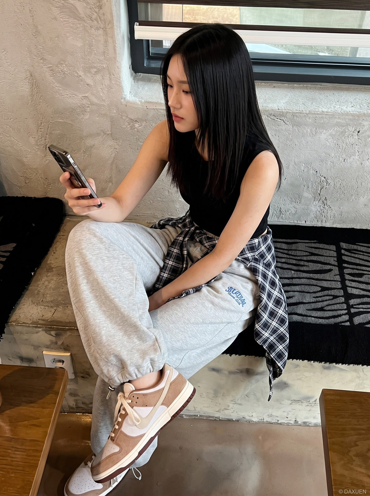 DAXUEN light grey marl plaid-wrapped wide-leg sweatpants — model photo