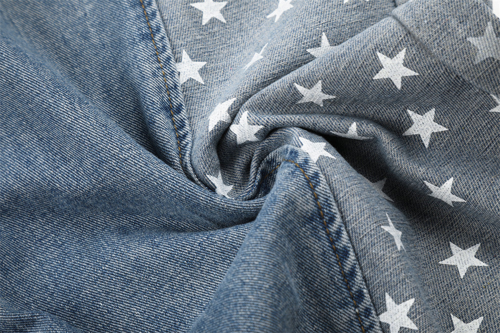 Star-Printed Wide-Leg Barrel Jeans