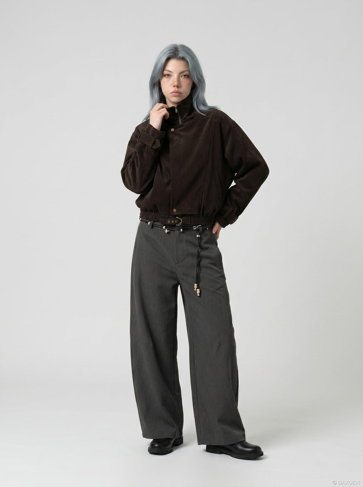 DAXUEN Wide-leg loose-fit trousers with decorative belt — model photo