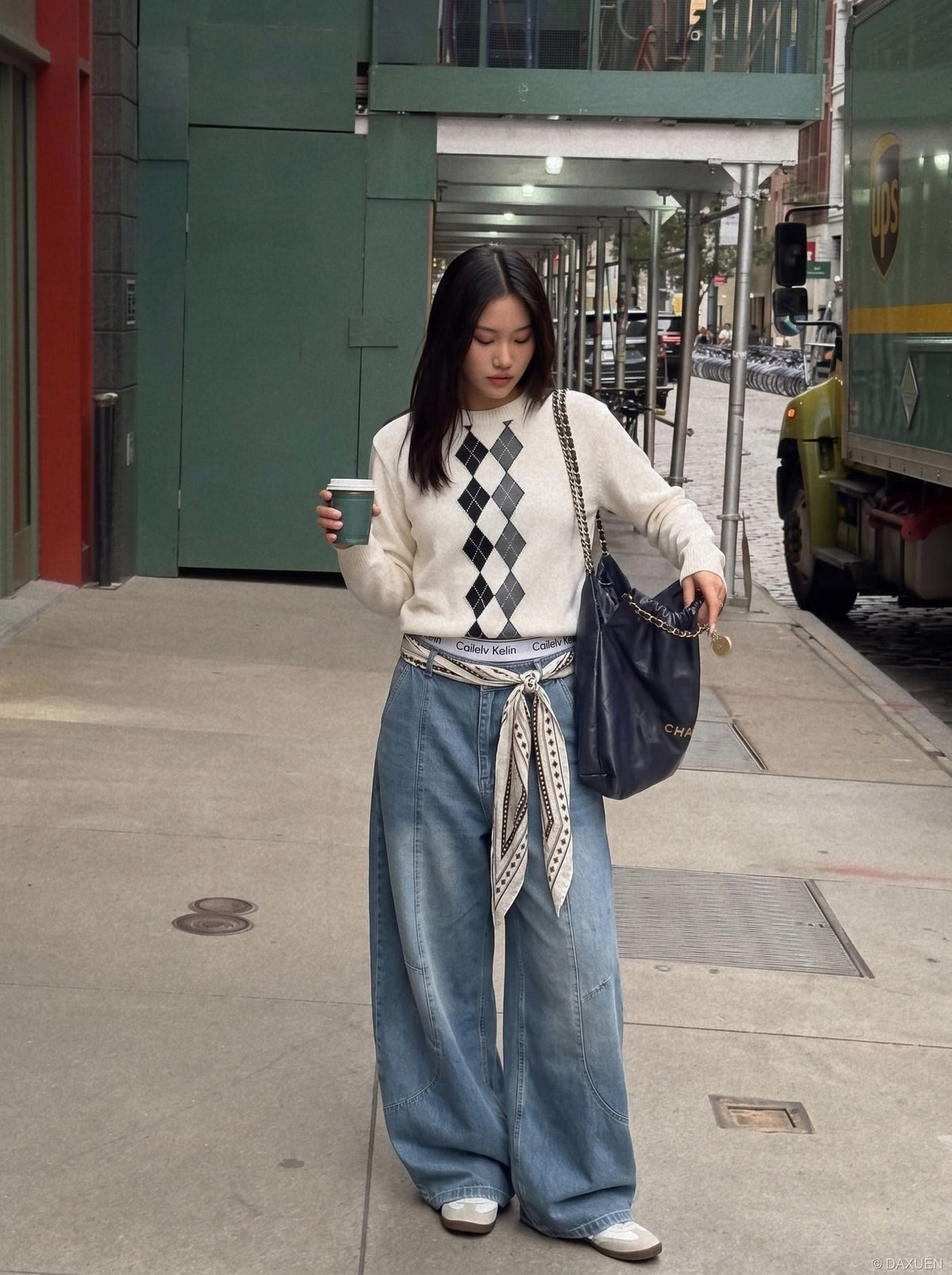 DAXUEN grey vertical argyle pattern knit sweater — model photo
