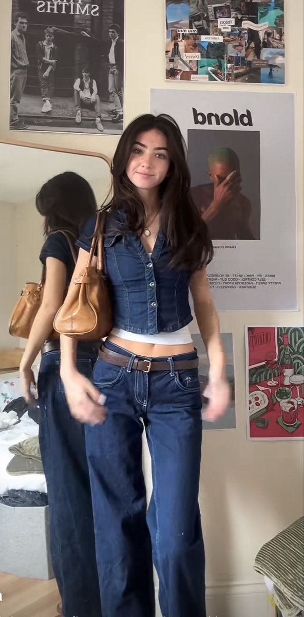 Denim V-Line Three-Button Top