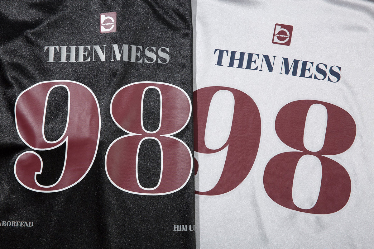 T-shirt à manches longues « 98 THEN MESS » de Madxmarx