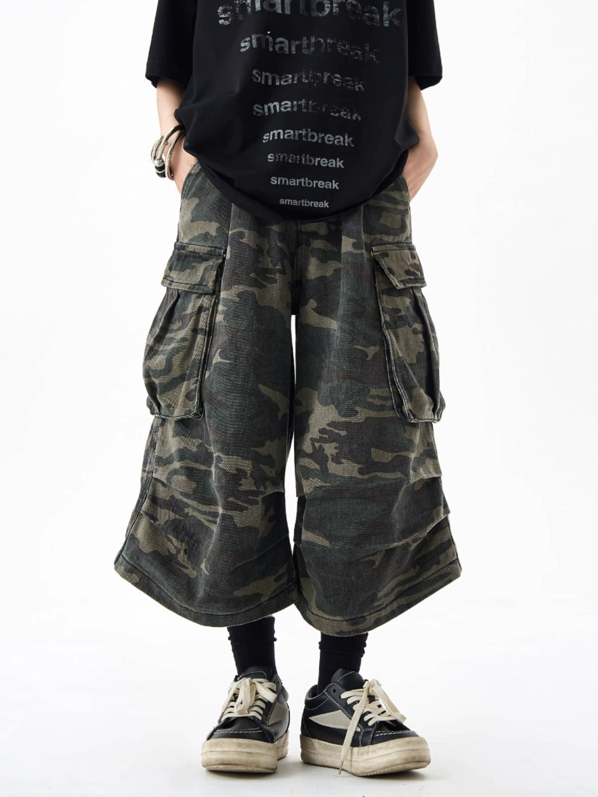 Eleganti pantaloncini cargo mimetici