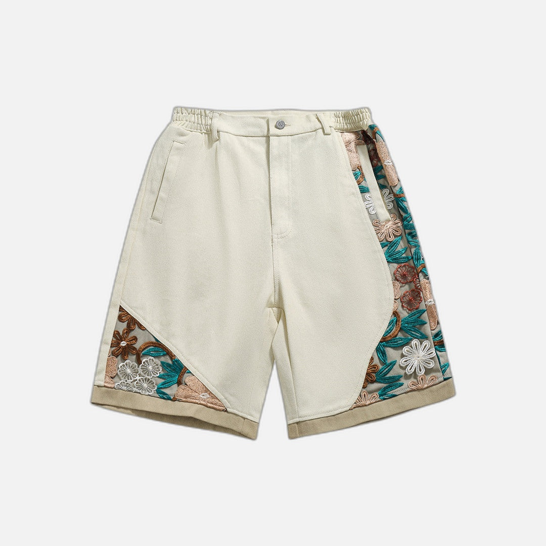 Geborduurde sportshorts met kant en stiksels